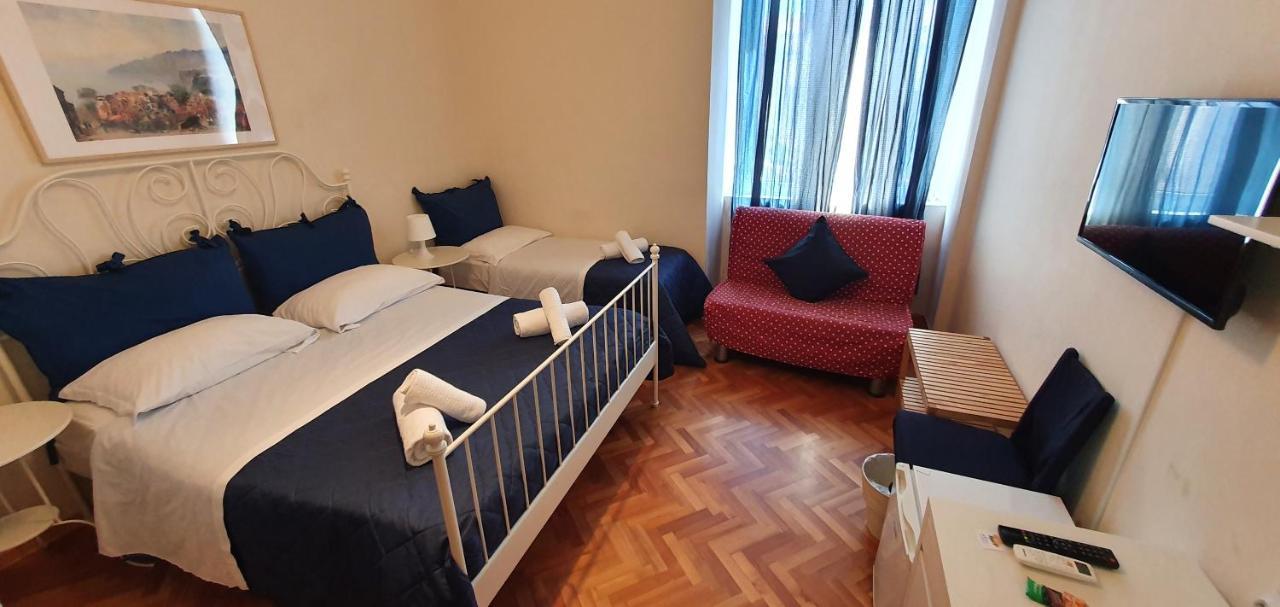 Napol-in 2* Naples
