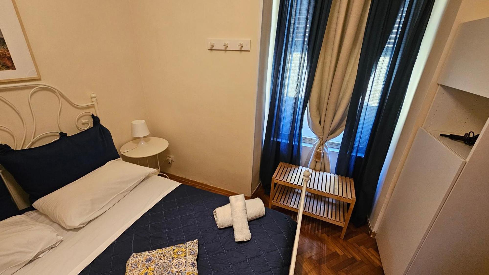 Napol-in 2* Naples